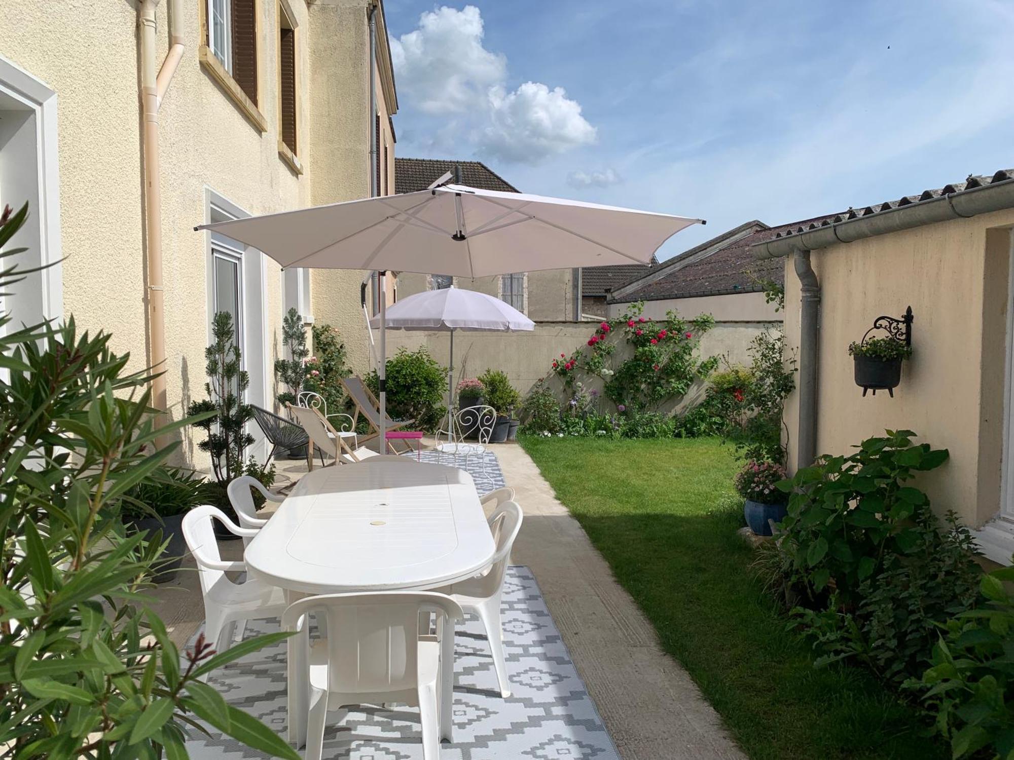 Le Claugi Villa Damery  Exterior foto