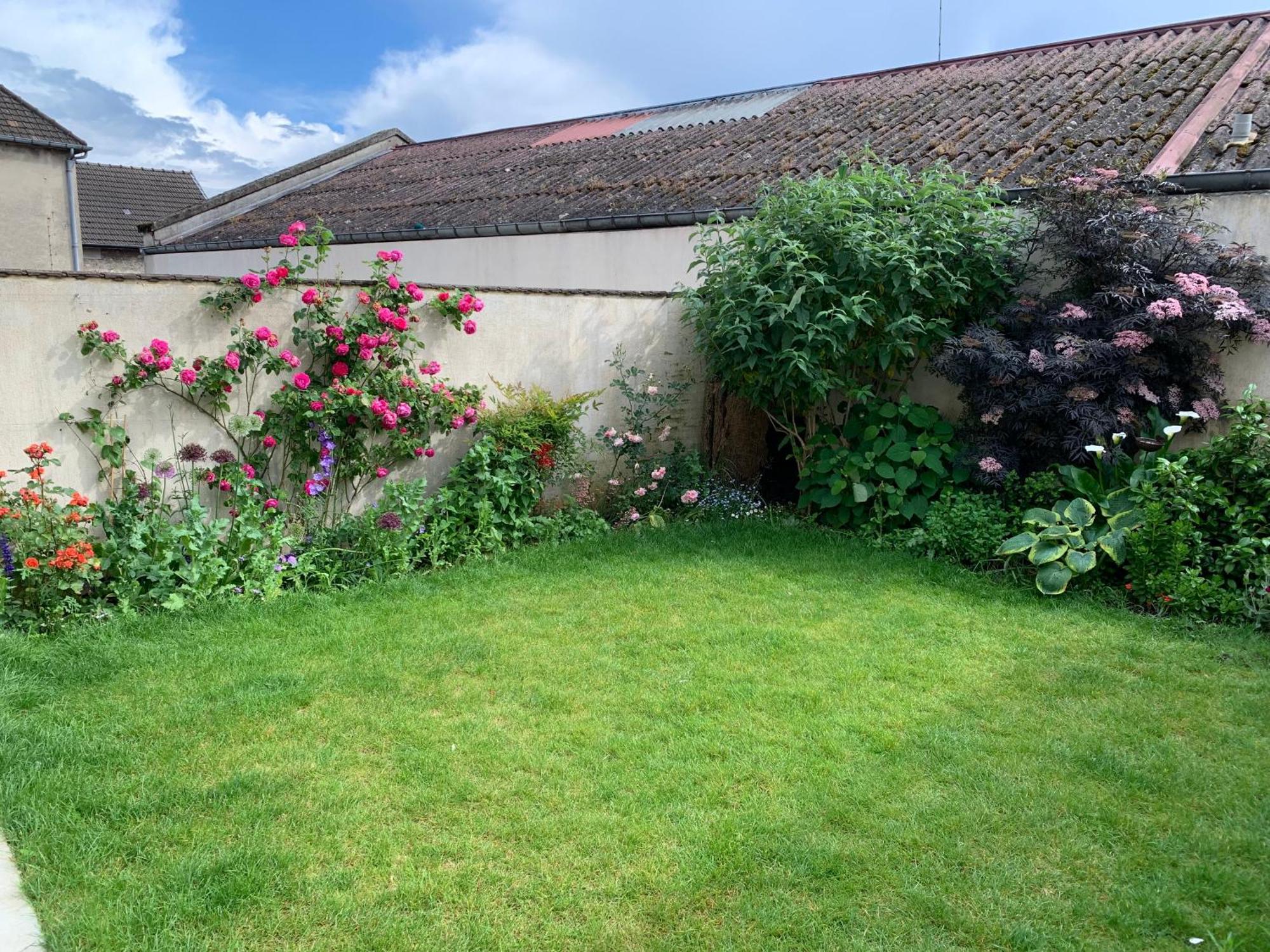 Le Claugi Villa Damery  Exterior foto